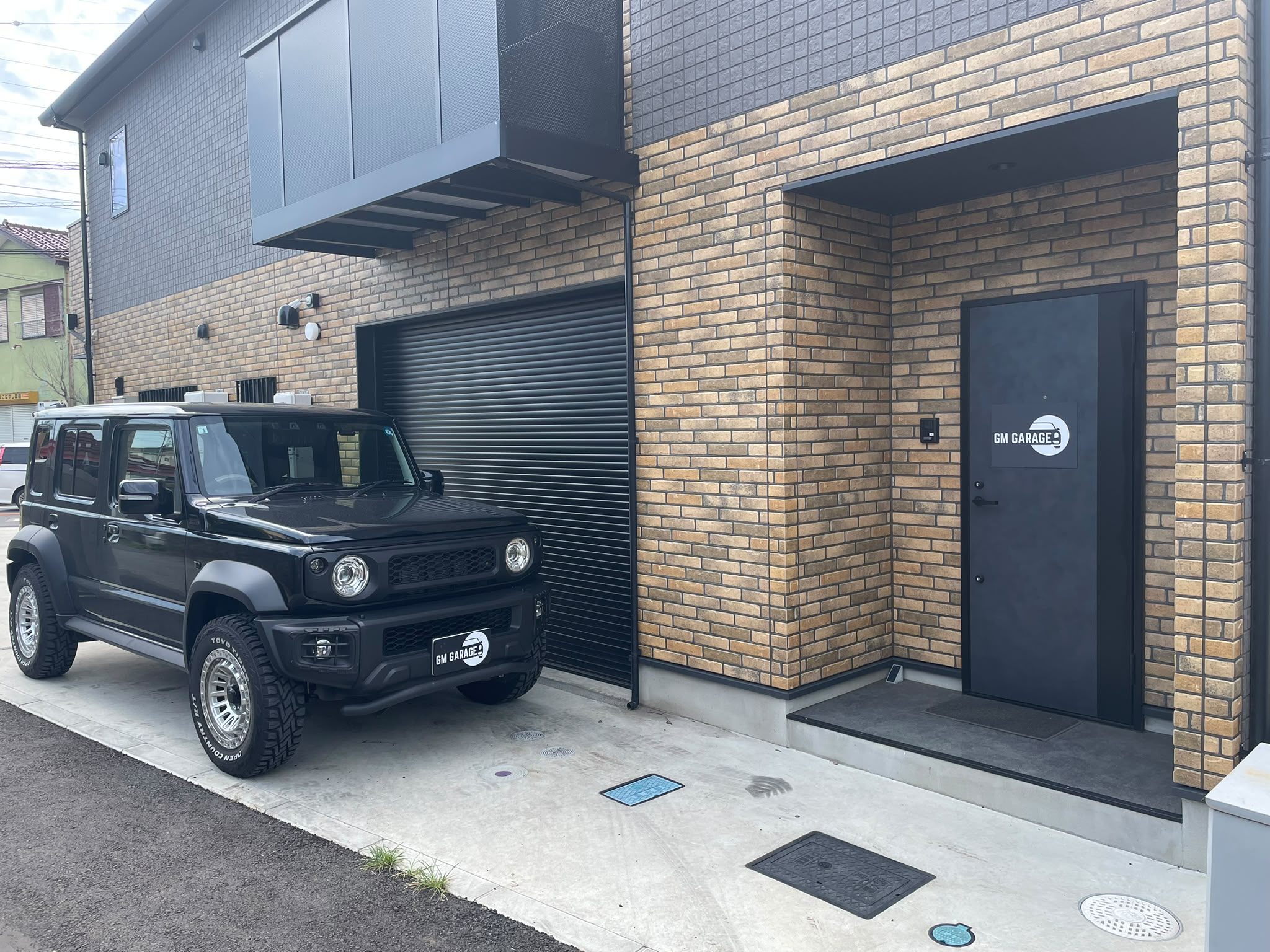 GM GARAGE 店舗外観
