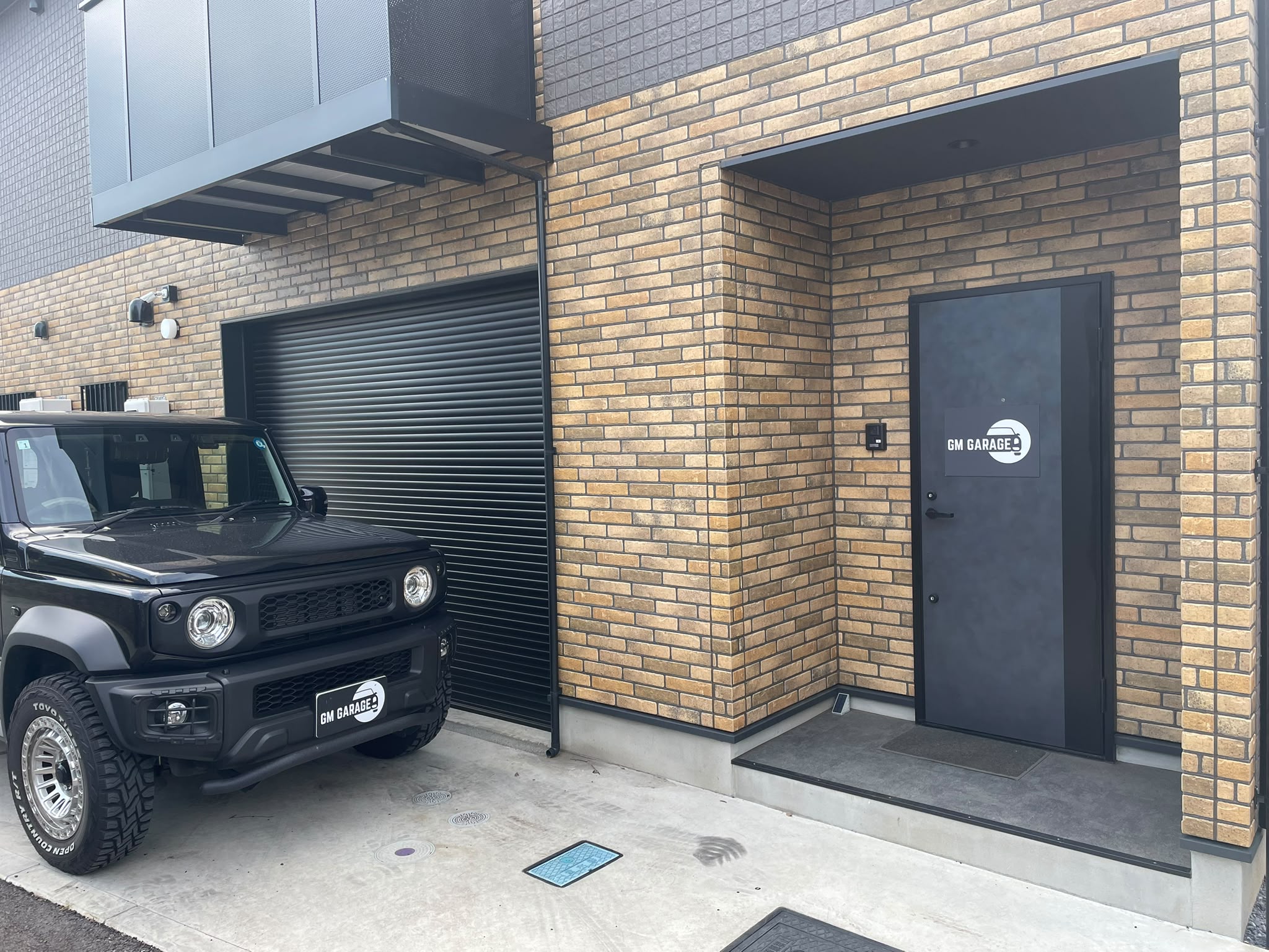 GM GARAGE 店舗外観